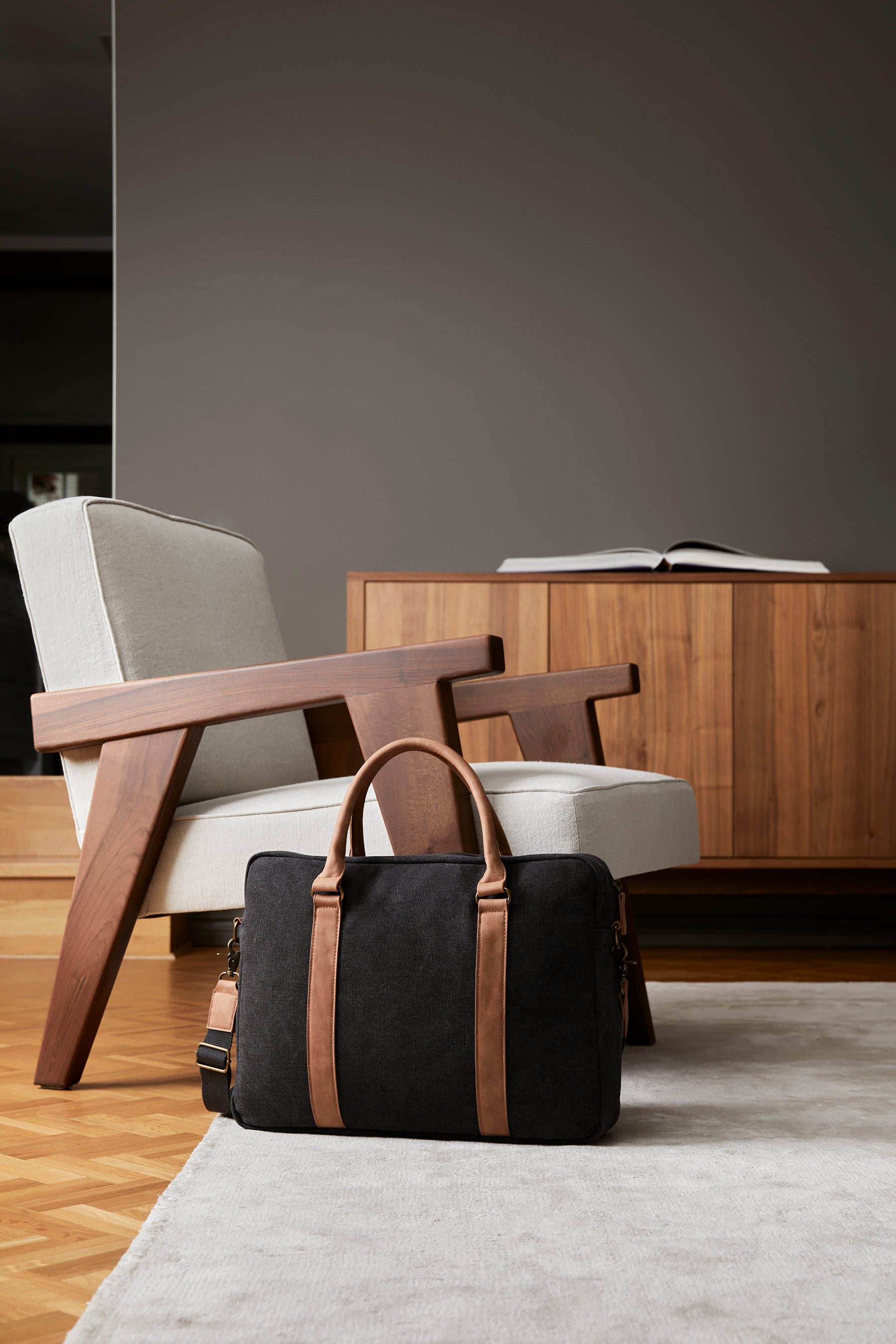 Sülearvutikott Bosler 16