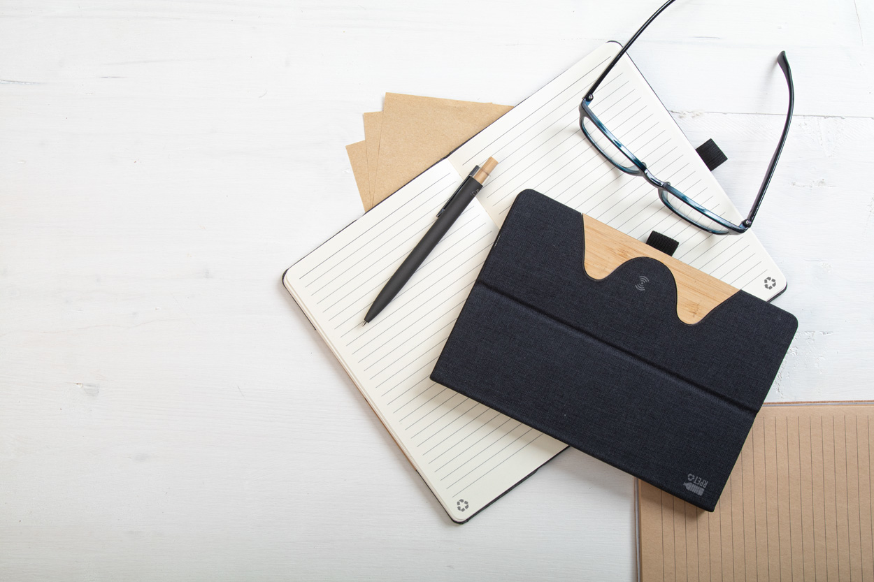 Märkmik juhtmevaba laadijaga Chatom A5