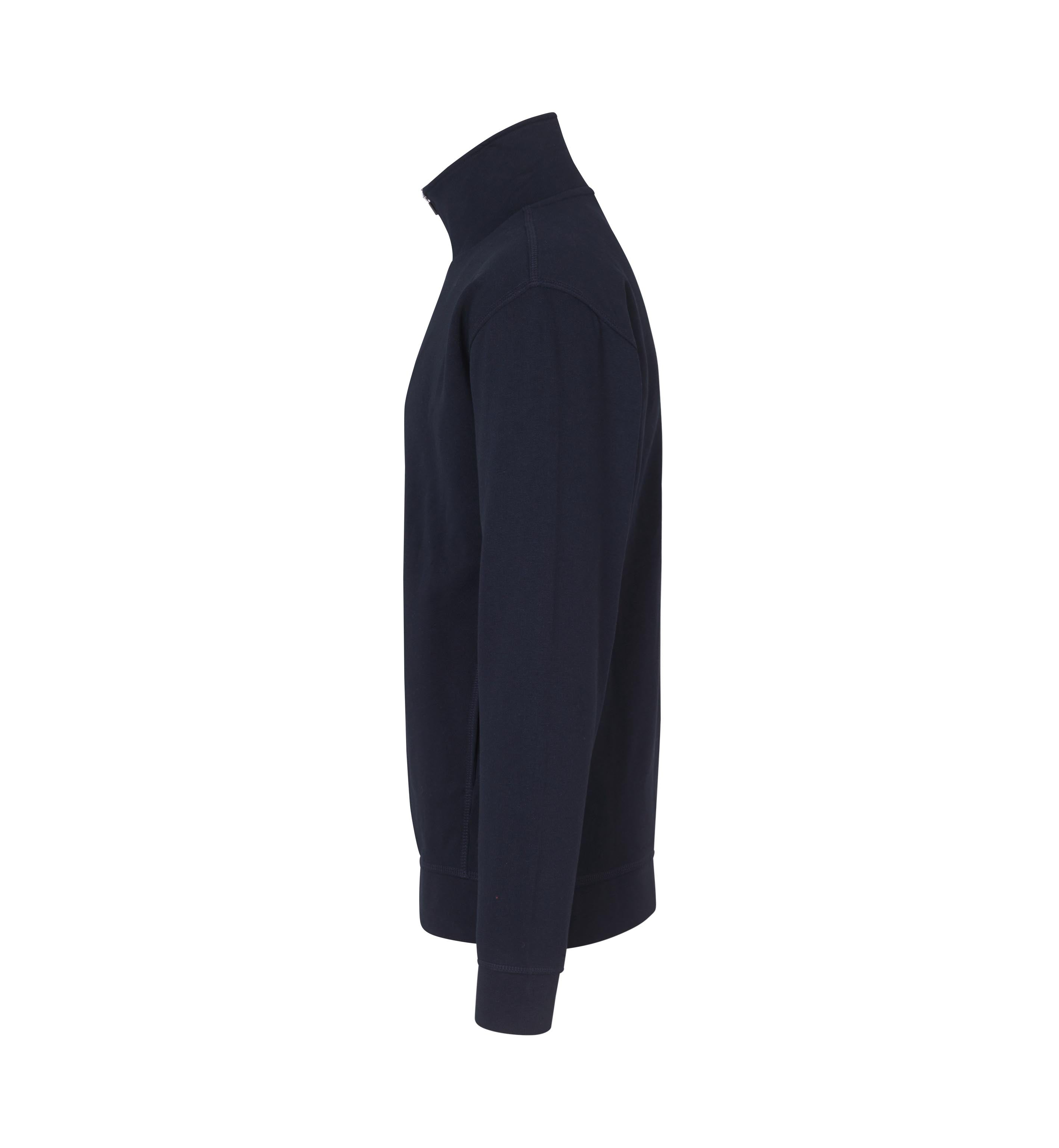 Meeste lukuga pusa 0622
