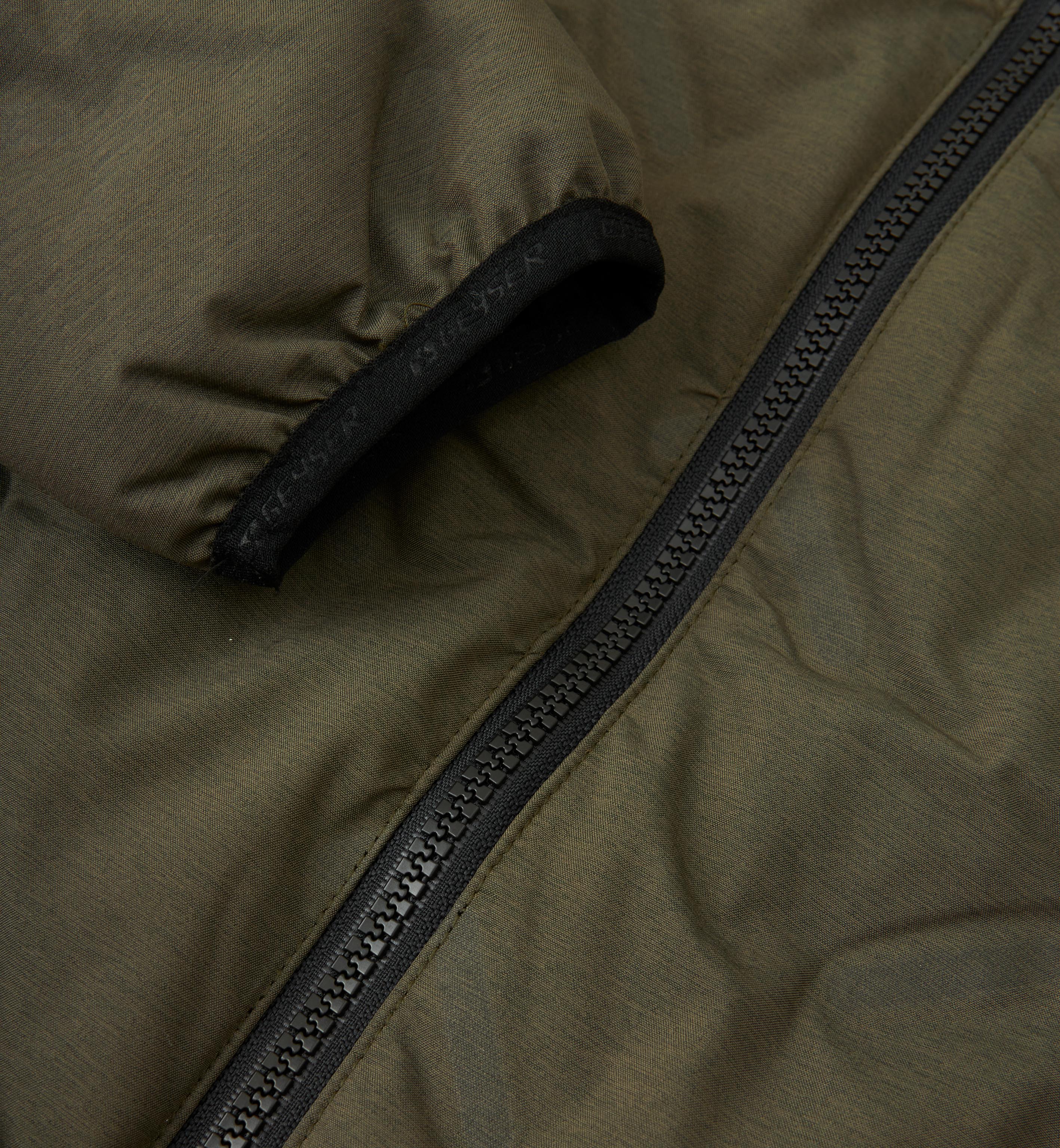 Naiste tepitud jope Geyser