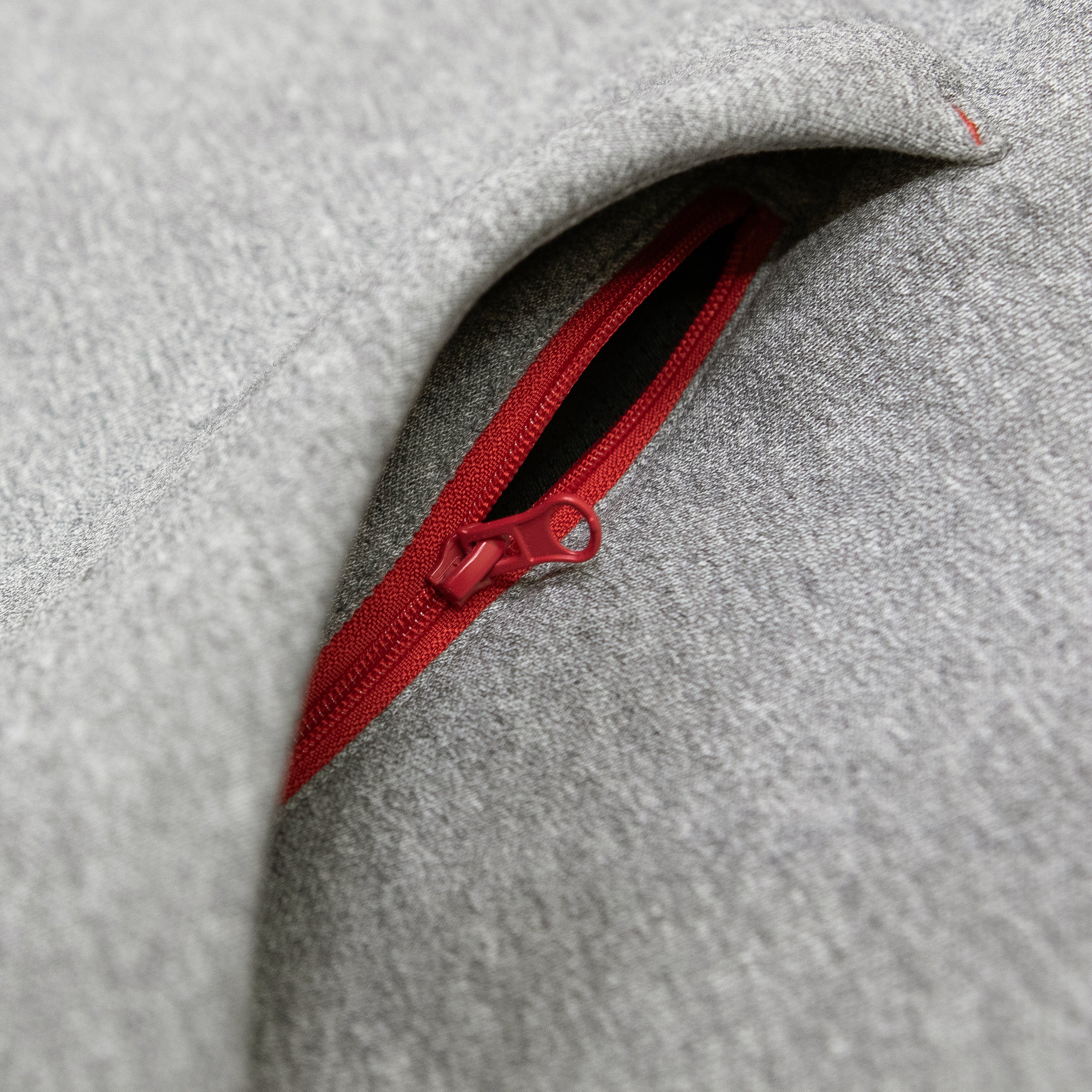 Meeste pusa kapuutsi ja lukkudega kängurutaskuga Vertex HoodieW43